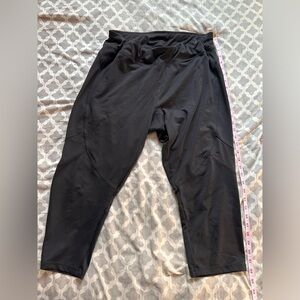 Everlast gym capri leggings